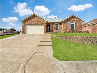 942 Jacobs Crossing Court, Burleson, TX 76028