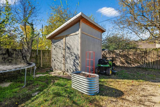 4125 Woodcrest Drive, Bryan, TX 77802