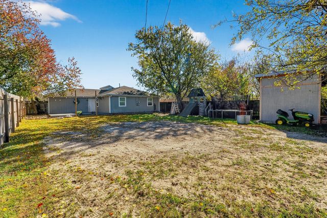 4125 Woodcrest Drive, Bryan, TX 77802