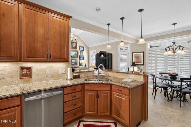 108 Queensgate, Bristol, TN 37620