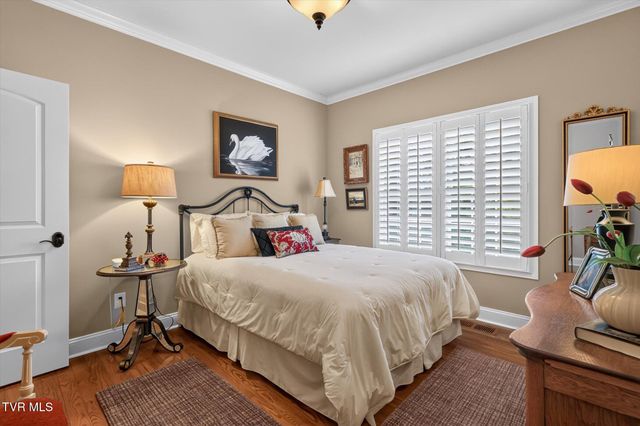 108 Queensgate, Bristol, TN 37620