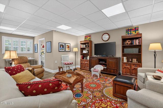 108 Queensgate, Bristol, TN 37620