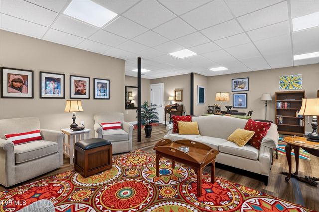 108 Queensgate, Bristol, TN 37620