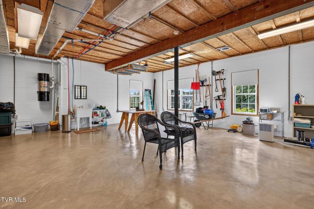 108 Queensgate, Bristol, TN 37620