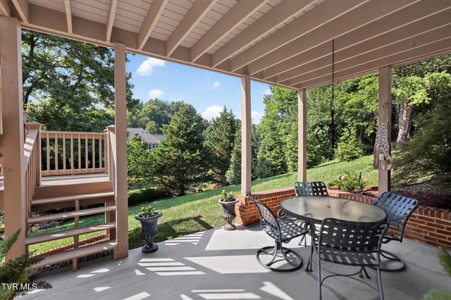 108 Queensgate, Bristol, TN 37620