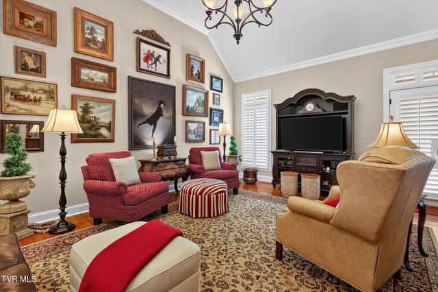 108 Queensgate, Bristol, TN 37620