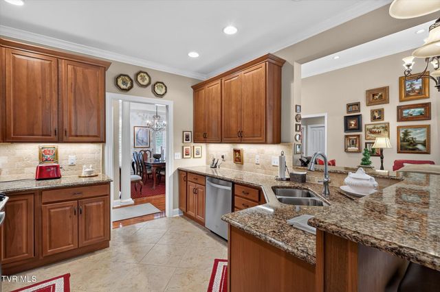 108 Queensgate, Bristol, TN 37620