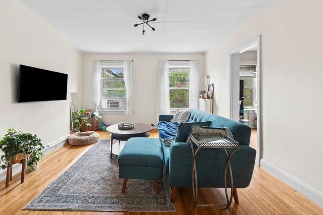 392 Adelphi Street, New York City, NY 11238