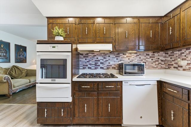 5253 S Moody Avenue, Chicago, IL 60638