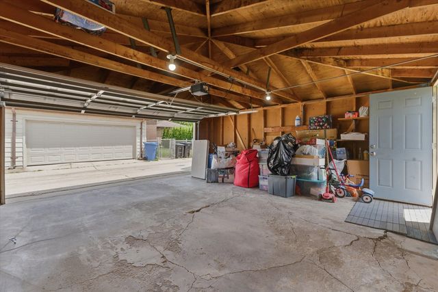 5253 S Moody Avenue, Chicago, IL 60638