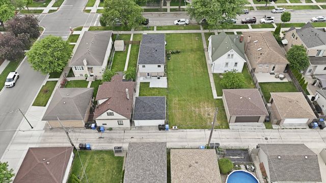 5253 S Moody Avenue, Chicago, IL 60638