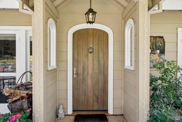 2399 Sobre Vista Rd, Sonoma, CA 95476