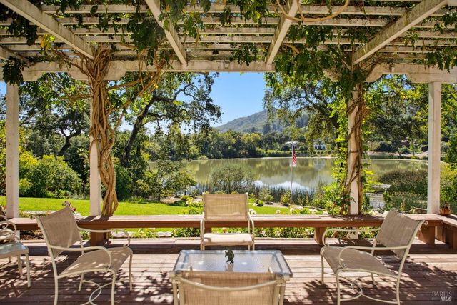 2399 Sobre Vista Rd, Sonoma, CA 95476