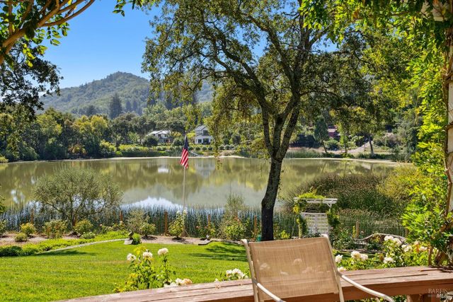 2399 Sobre Vista Rd, Sonoma, CA 95476