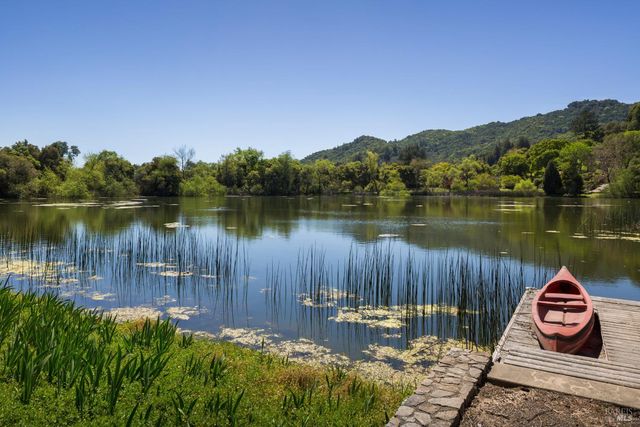 2399 Sobre Vista Rd, Sonoma, CA 95476