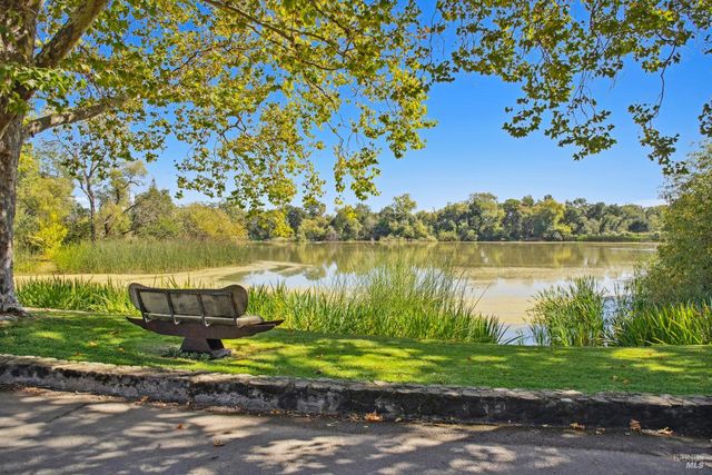 2399 Sobre Vista Rd, Sonoma, CA 95476