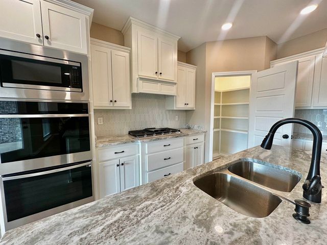 100 RAVEN HILL LN, Ripley, TN 38063