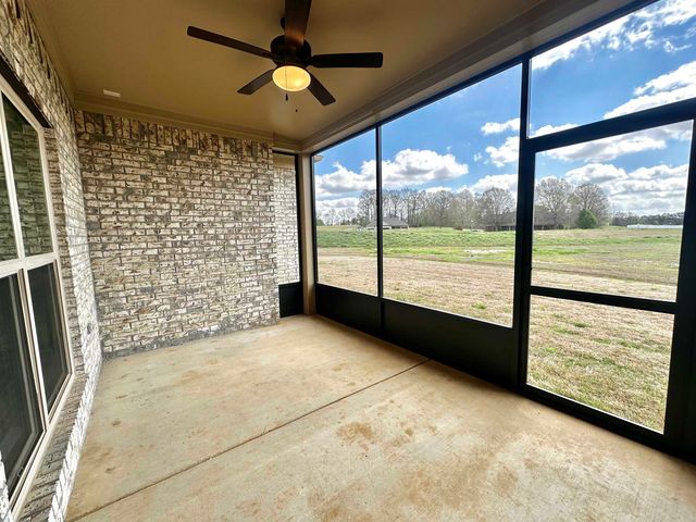 100 RAVEN HILL LN, Ripley, TN 38063