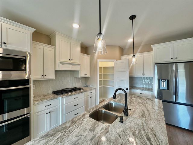 100 RAVEN HILL LN, Ripley, TN 38063