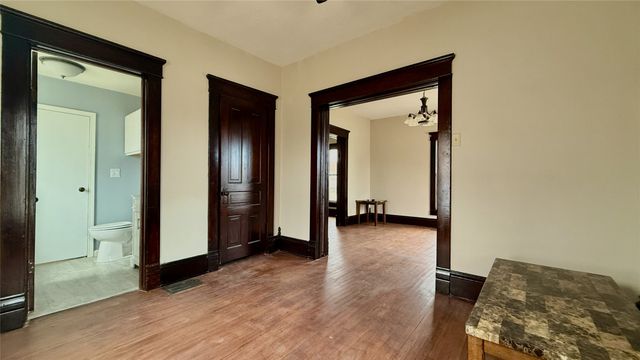 12 N 12th Street, Marshalltown, IA 50158