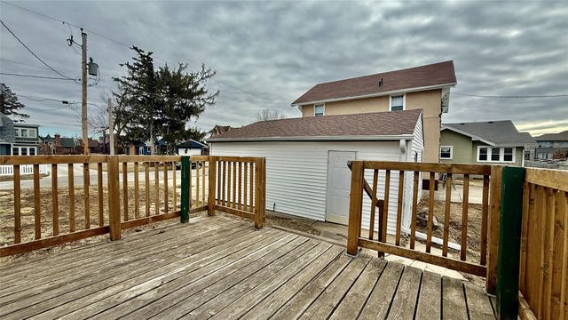 12 N 12th Street, Marshalltown, IA 50158