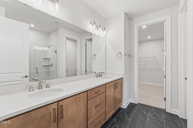 211 Oak Summit Place 211, Chapel Hill, NC 27516