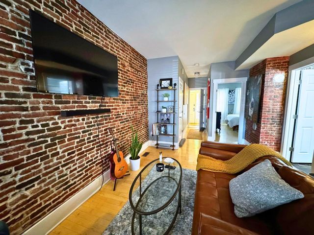 132 West Merrimack St Unit 1, Manchester, NH 03101