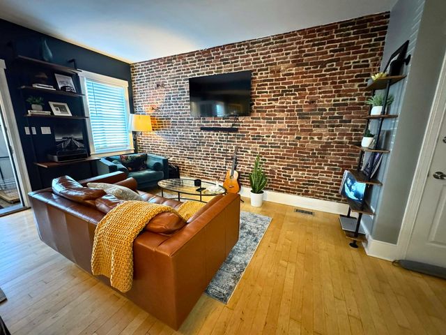 132 West Merrimack St Unit 1, Manchester, NH 03101