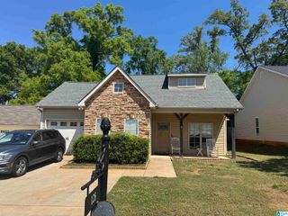 128 STONECREEK PLACE, Calera, AL 35040