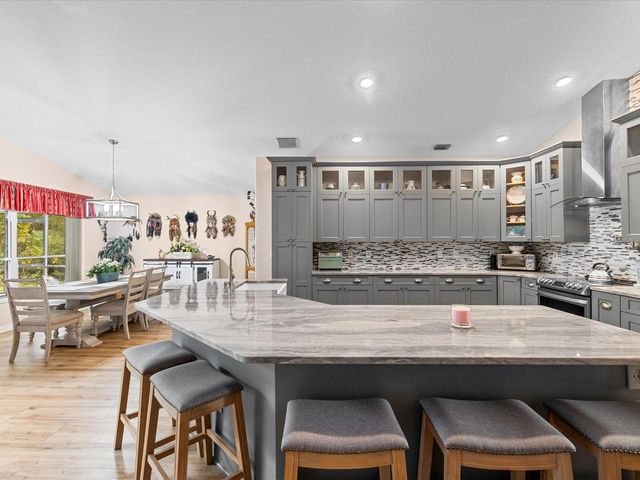 5235 POND VIEW COURT, Zephyrhills, FL 33541