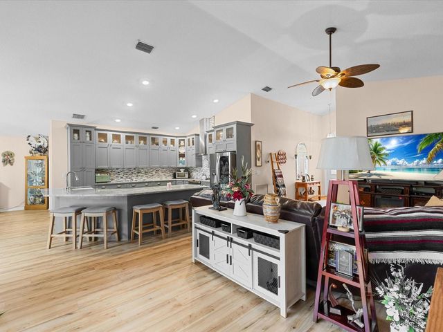 5235 POND VIEW COURT, Zephyrhills, FL 33541