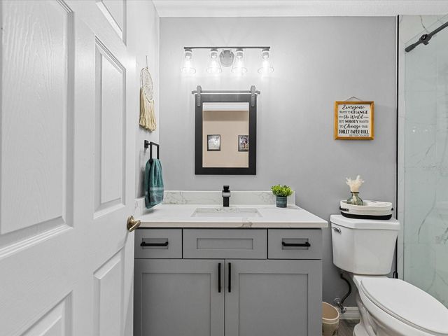 5235 POND VIEW COURT, Zephyrhills, FL 33541