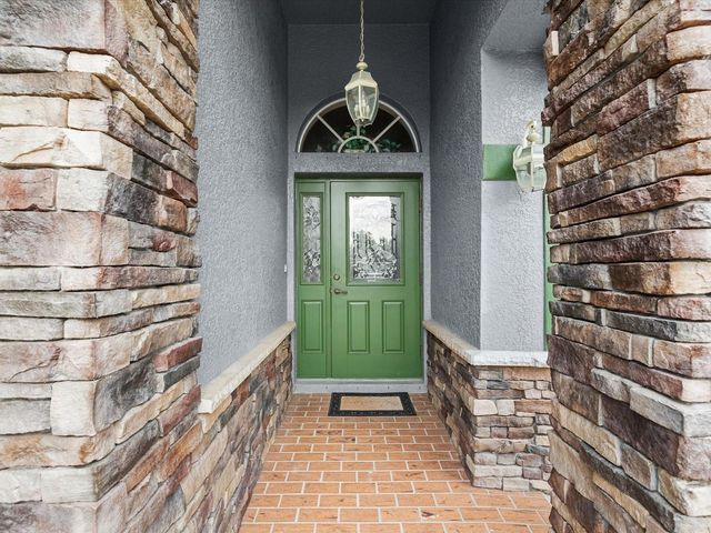 5235 POND VIEW COURT, Zephyrhills, FL 33541