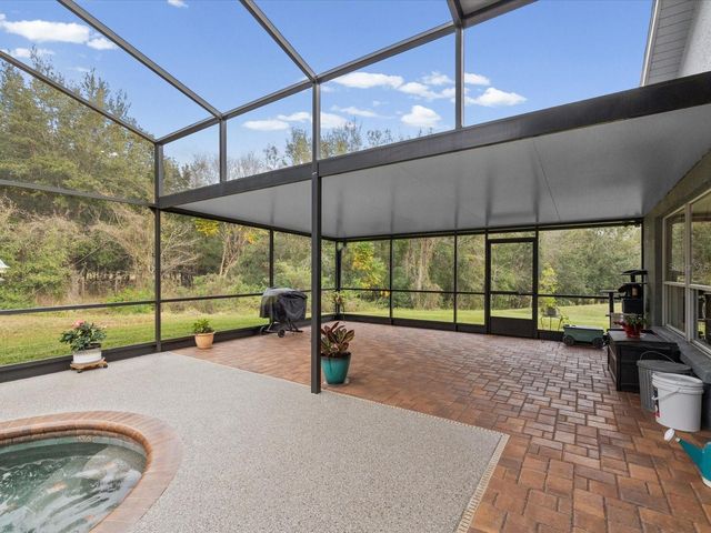 5235 POND VIEW COURT, Zephyrhills, FL 33541