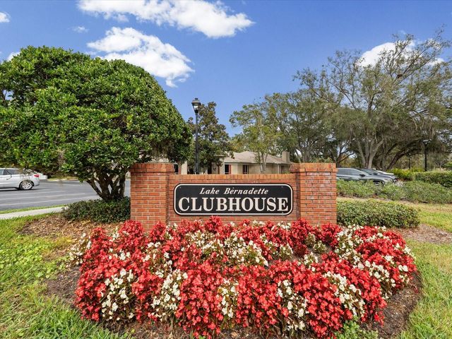 5235 POND VIEW COURT, Zephyrhills, FL 33541