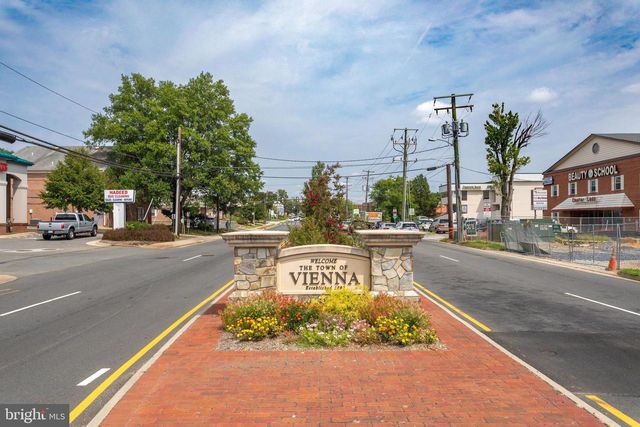 362 PARK ST NE, Vienna, VA 22180