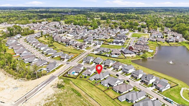 13068 Elissa Ln, Baton Rouge, LA 70818