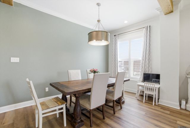 13068 Elissa Ln, Baton Rouge, LA 70818