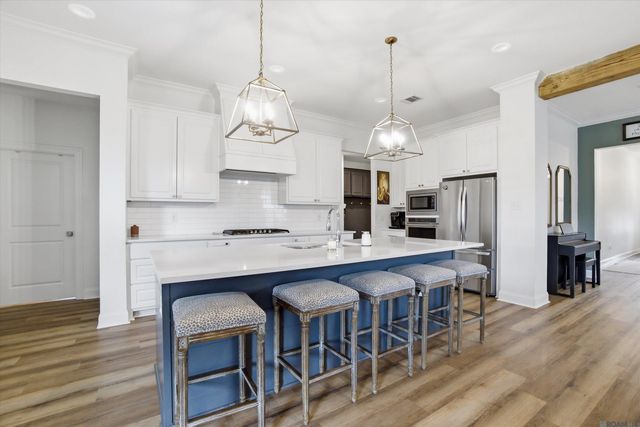 13068 Elissa Ln, Baton Rouge, LA 70818