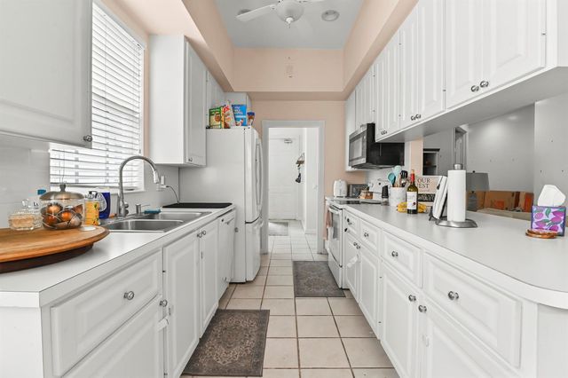 4766 Valencia Drive, Delray Beach, FL 33445