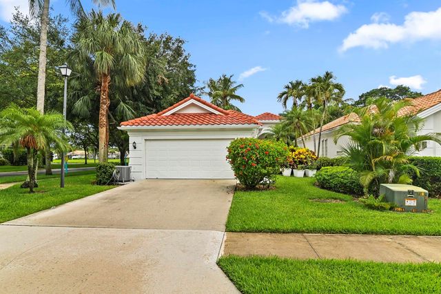 4766 Valencia Drive, Delray Beach, FL 33445
