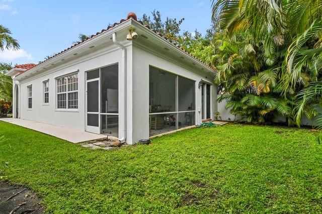 4766 Valencia Drive, Delray Beach, FL 33445