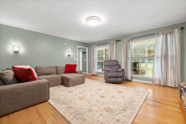 1011 Clift Cave Drive, Soddy Daisy, TN 37379