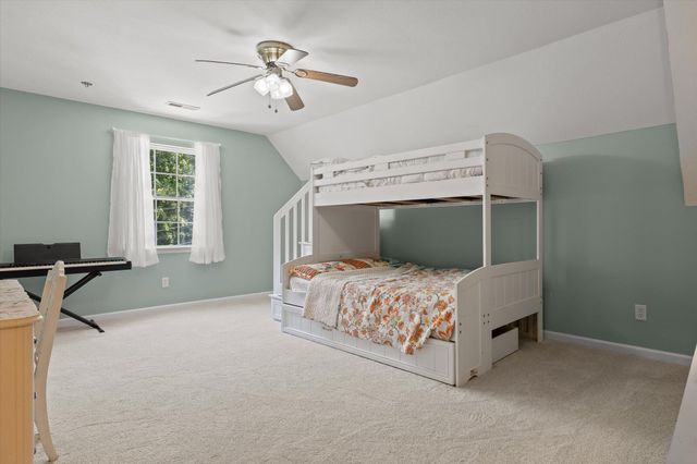 1011 Clift Cave Drive, Soddy Daisy, TN 37379