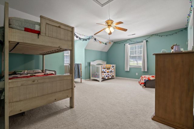 1011 Clift Cave Drive, Soddy Daisy, TN 37379