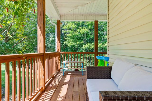 1011 Clift Cave Drive, Soddy Daisy, TN 37379