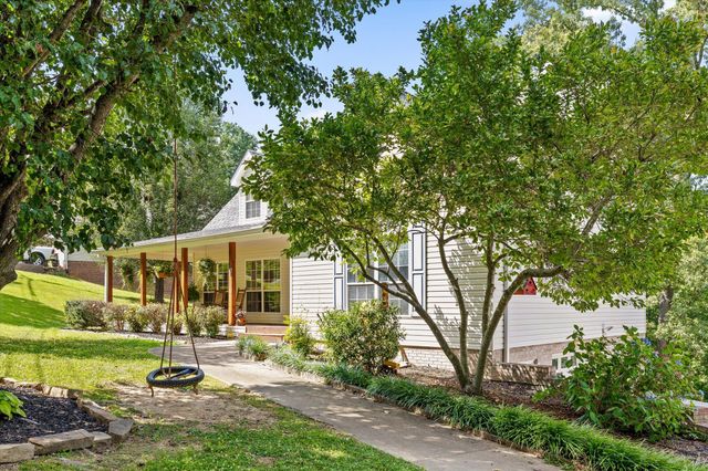 1011 Clift Cave Drive, Soddy Daisy, TN 37379