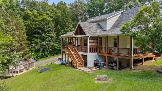 1011 Clift Cave Drive, Soddy Daisy, TN 37379