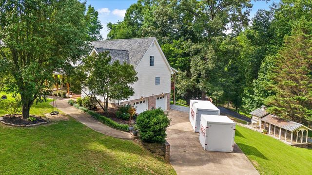 1011 Clift Cave Drive, Soddy Daisy, TN 37379
