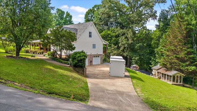 1011 Clift Cave Drive, Soddy Daisy, TN 37379